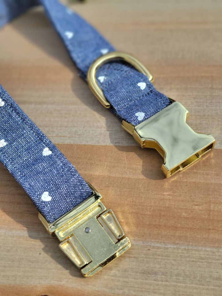 Chambray Hearts Dog Collar