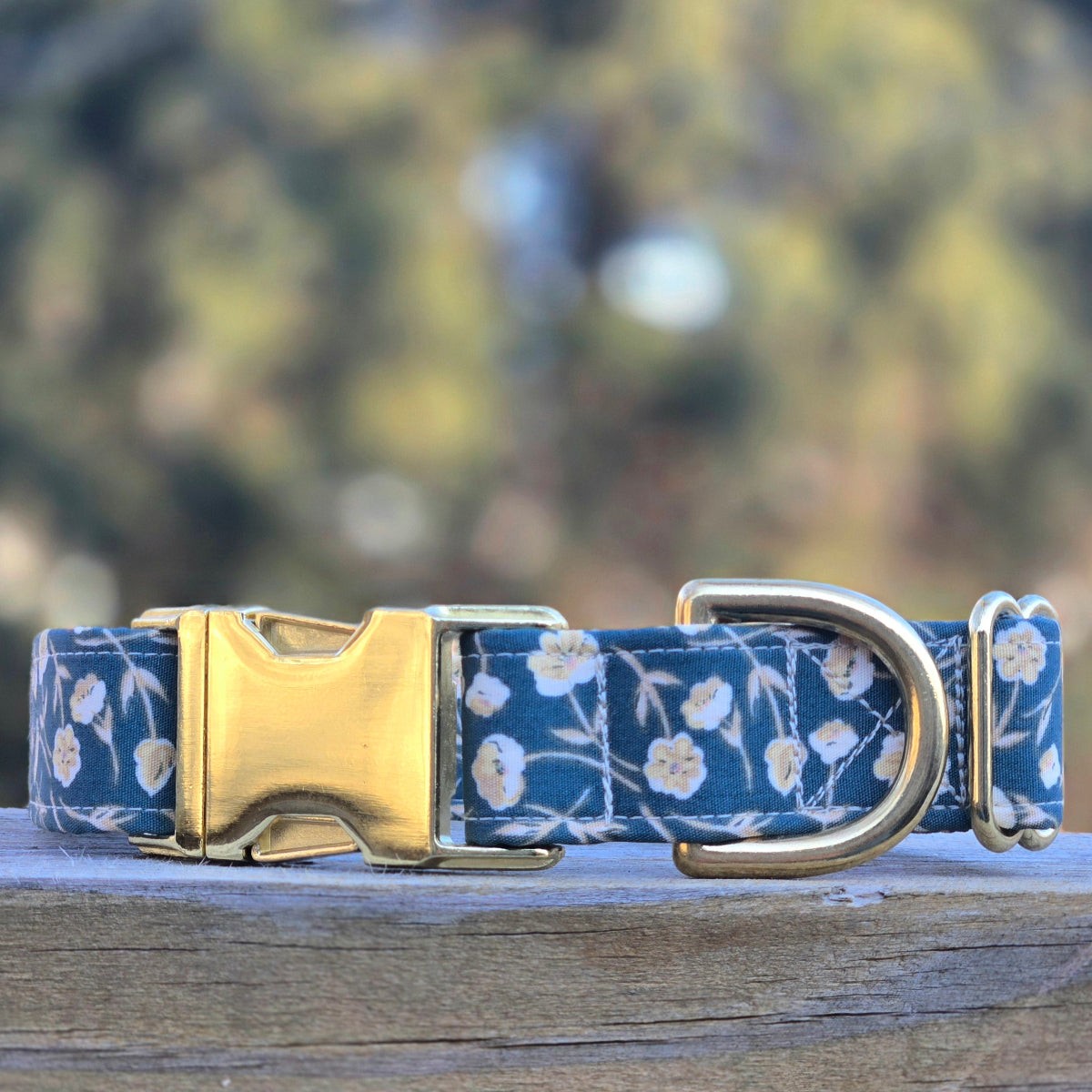 Dancing Tulips Dog Collar