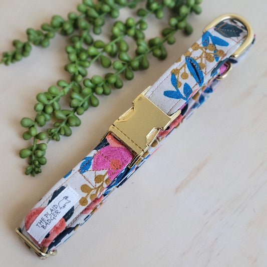 Rosa Martingale Collar