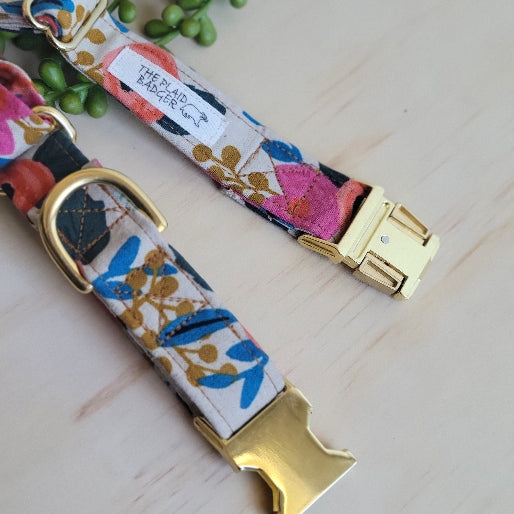 Rosa Martingale Collar