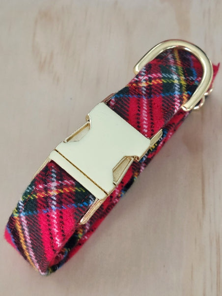 Traditional Christmas Plaid Dog Collar