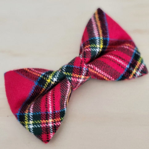 Traditional Christmas Plaid Dog Bow Tie