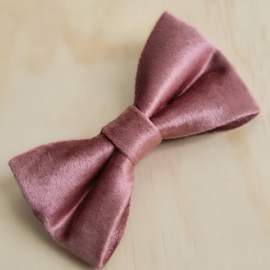 luxurious dusty mauve pink velvet that has beautiful sheen and softness, dog bow tie.