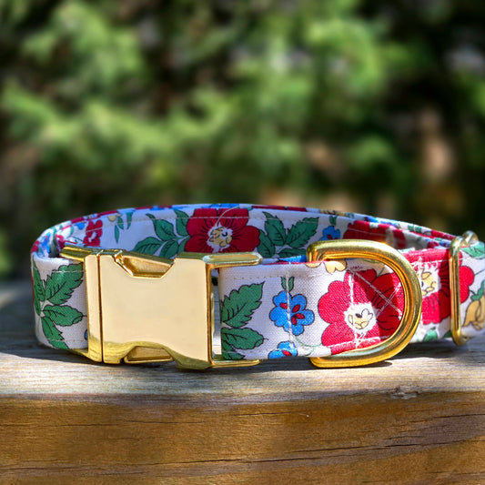 Vintage Look Flower Dog Collar