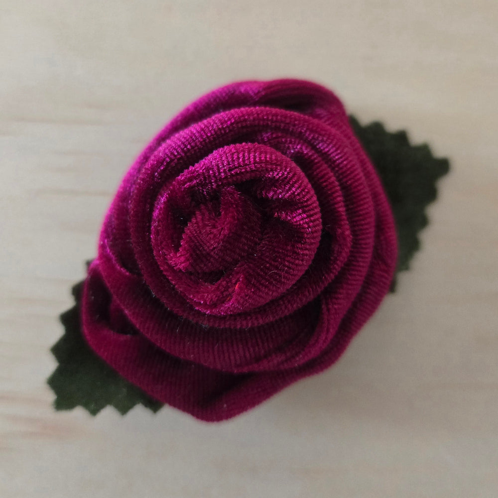 Velvet Rose Collar Accessory