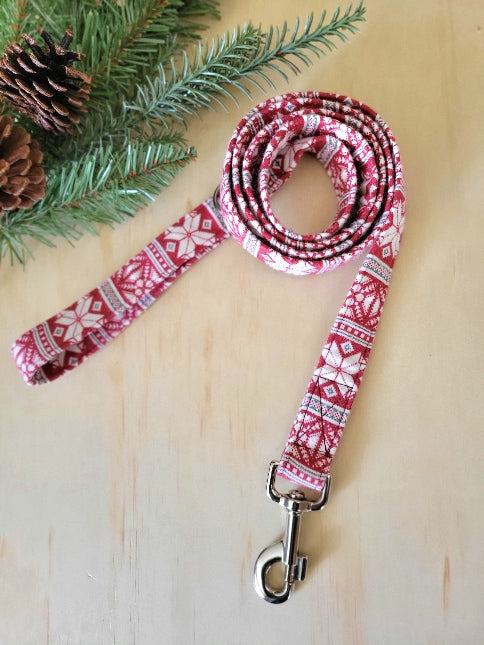 holiday red and white snowflake type nordic fair isle pattern 1" wide dog leash winter