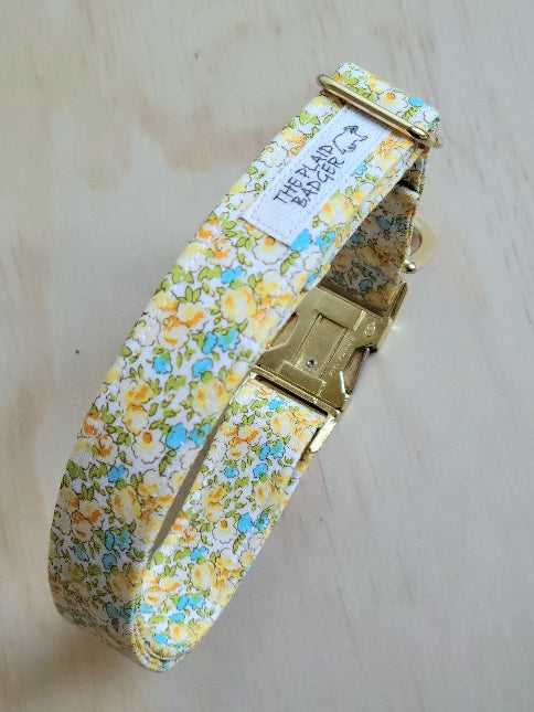 Sunny Calico Floral Dog Collar