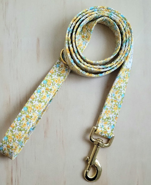 Sunny Calico Floral Dog Leash