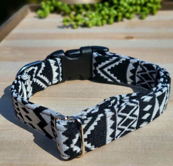 Aztec print dog clearance collar